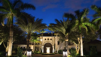 Luxor Theming and Dimming Enhance A Coastal Estate